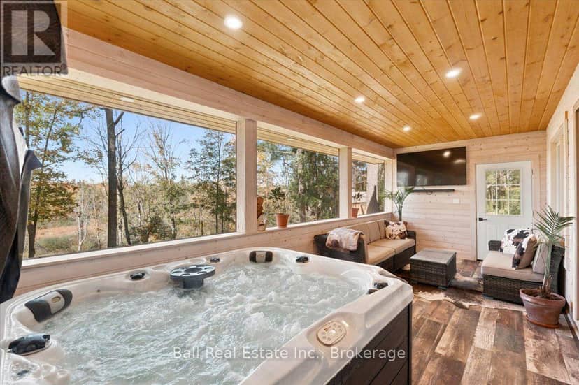 202 Edwina Drive — photo 34 of 40