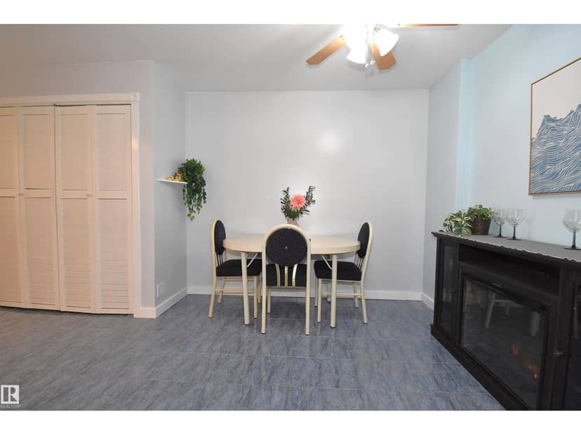 #102 11325 109 AV NW, Edmonton, photo 5