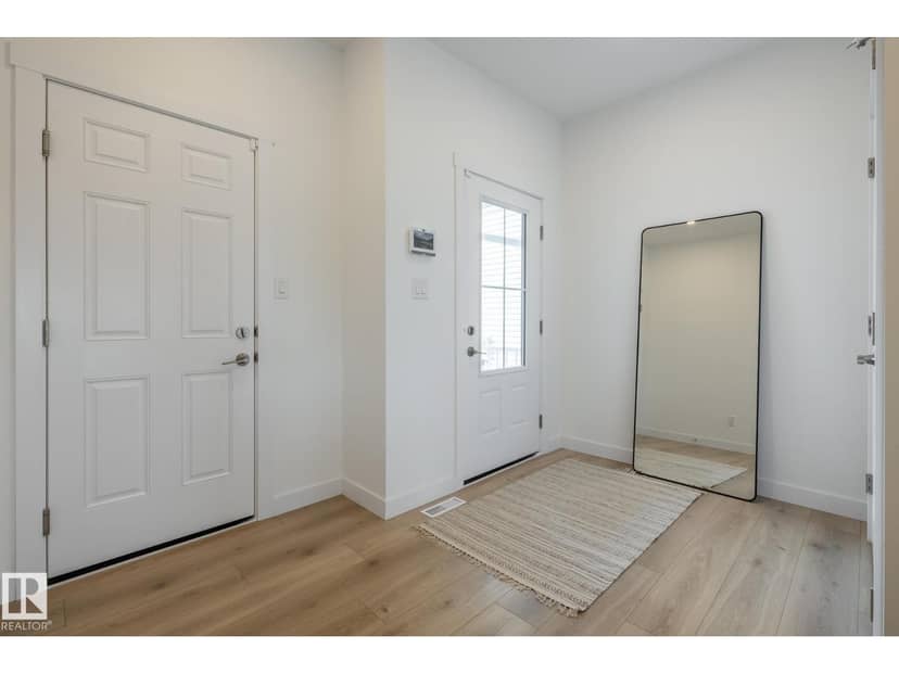 307 158 AV NE, Edmonton, photo 2