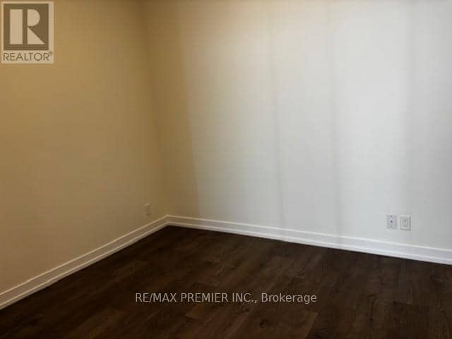TH 20 - 7 Buttermill Avenue, Vaughan, photo 5