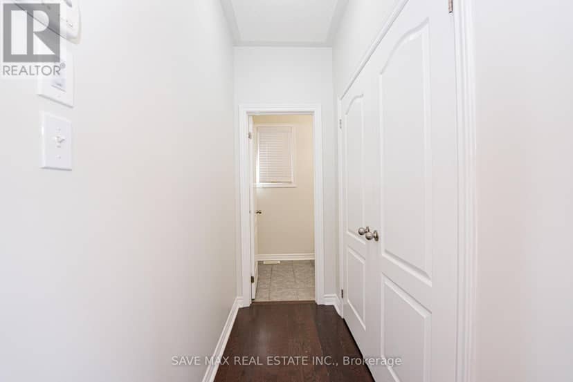 28 Dey Drive W — photo 19 of 40