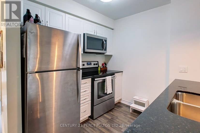 107 - 2 Cove Court — photo 18 of 40