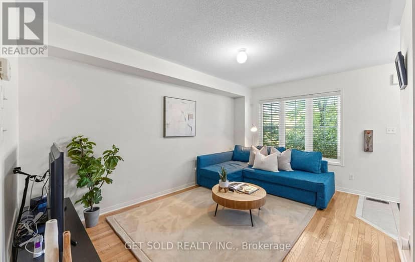 33 Sergio Marchi Street, Toronto, photo 6