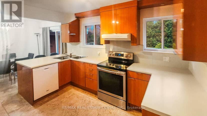 66 Theodore Drive, Mississauga, photo 6