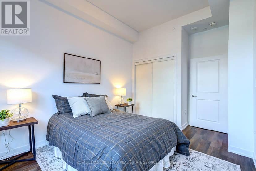 516 - 450 Dundas Street E — photo 15 of 30