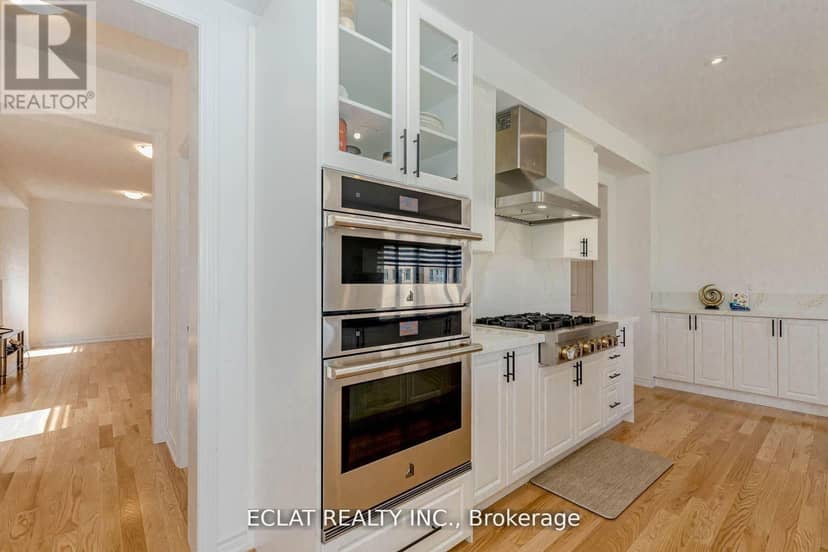 329 Russell Street — photo 17 of 40