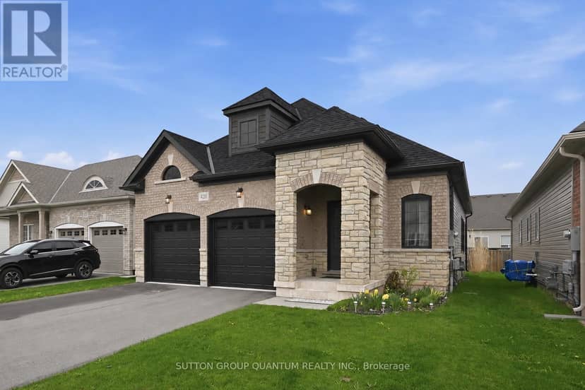 420 Williams Crescent — photo 1 of 40