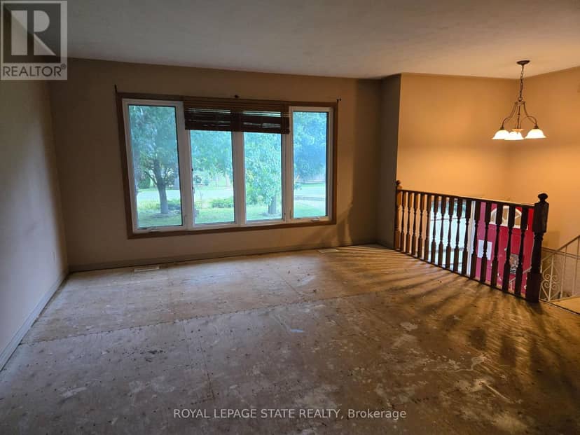 8 Lyndhurst Avenue — photo 12 of 26