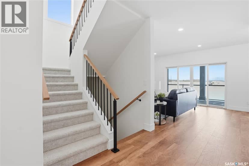 436 Augusta BOULEVARD — photo 7 of 40