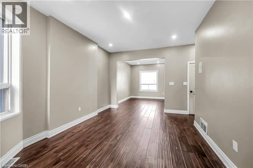 334 CANNON Street E — photo 9 of 40