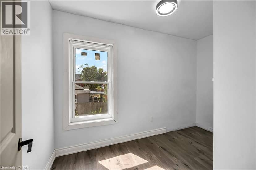 334 CANNON Street E — photo 17 of 40