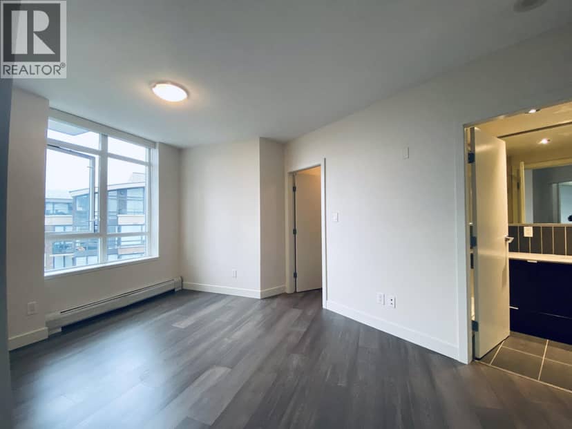1006 175 2ND STREET, North Vancouver, photo 4