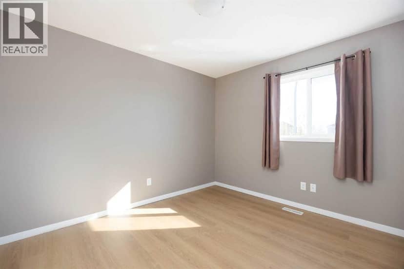 39, 711 Beacon Hill Drive — photo 14 of 20