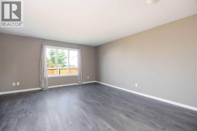 39, 711 Beacon Hill Drive, Fort McMurray, photo 7