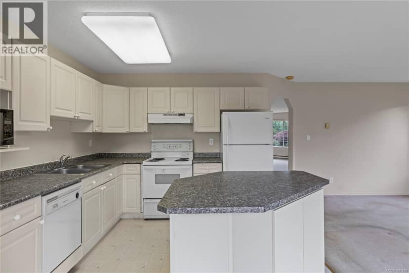 728 Banwell Crt, Qualicum Beach, photo 2