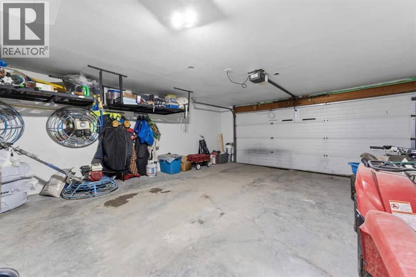 5316 La Salle Crescent SW — photo 37 of 40