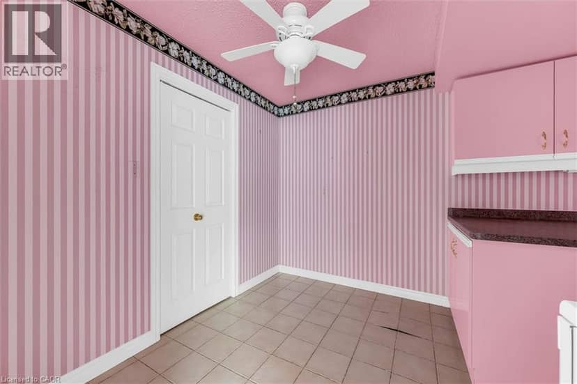 2121 LAKESHORE Road Unit# 404 — photo 10 of 20