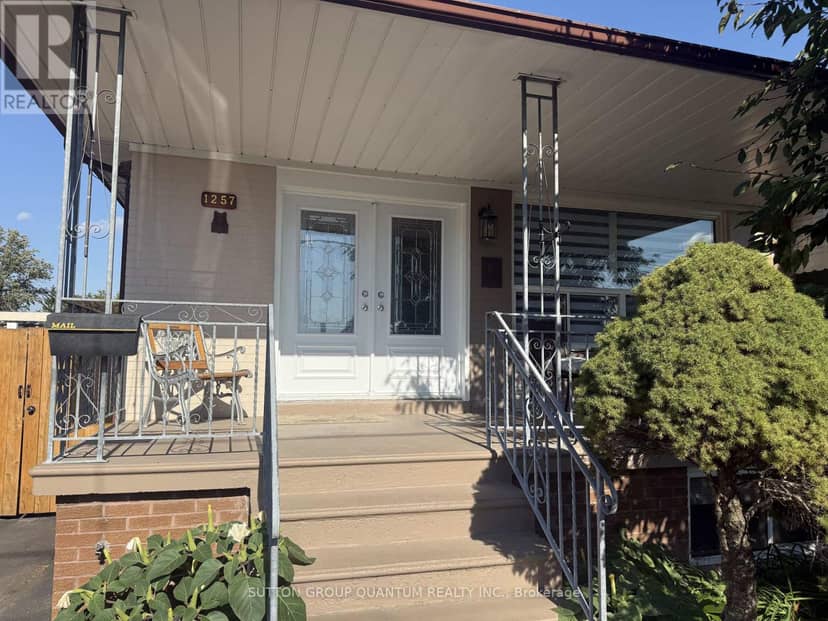 1257 Alexandra Avenue — photo 2 of 40