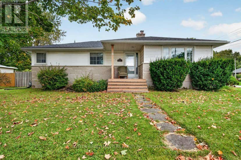 14 Quinte Avenue, Loyalist