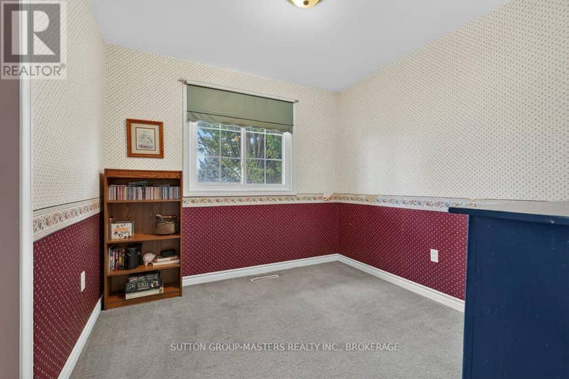 14 Quinte Avenue — photo 14 of 32