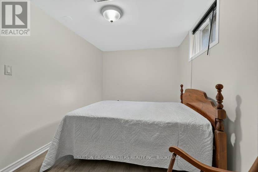 14 Quinte Avenue — photo 20 of 32