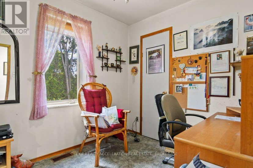 26 Oak Lane — photo 17 of 40