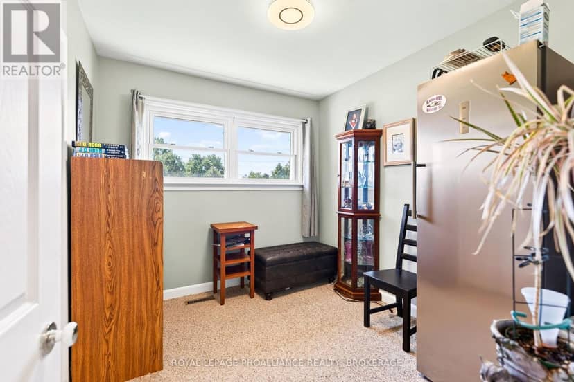 1424 Heath Street — photo 15 of 40