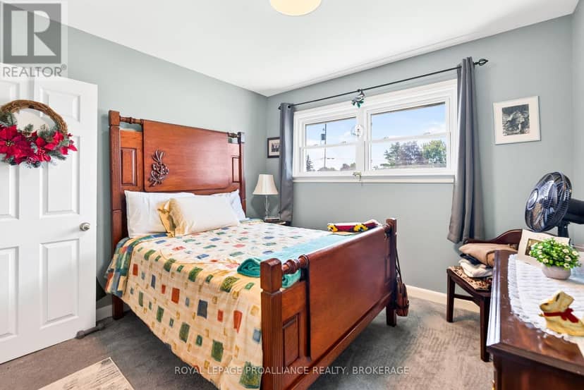 1424 Heath Street — photo 22 of 40