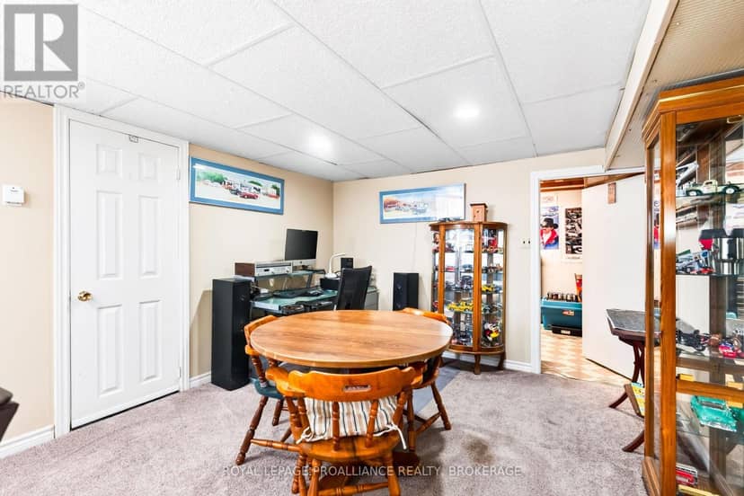 1424 Heath Street — photo 28 of 40