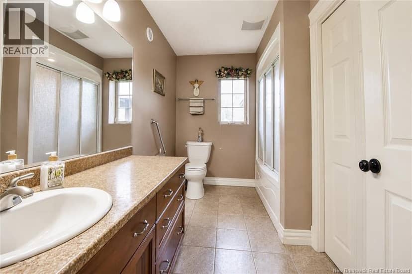 76 Daniel Drive — photo 12 of 38