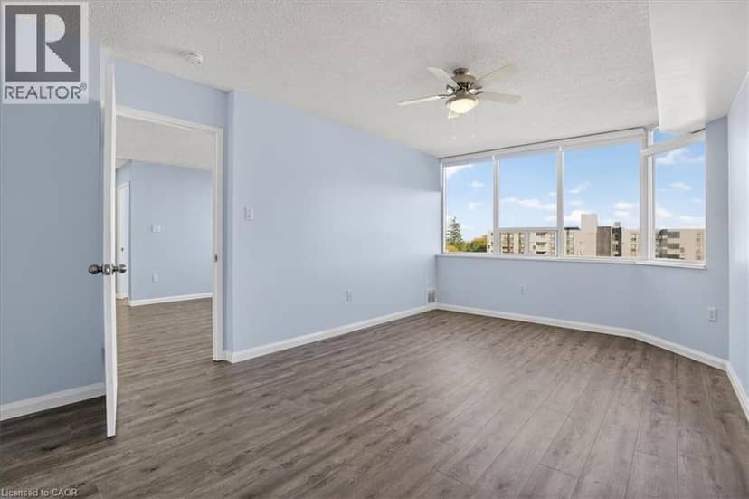 3227 KING Street E Unit# 506 — photo 30 of 40