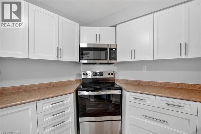 3227 KING Street E Unit# 506 — photo 12 of 40
