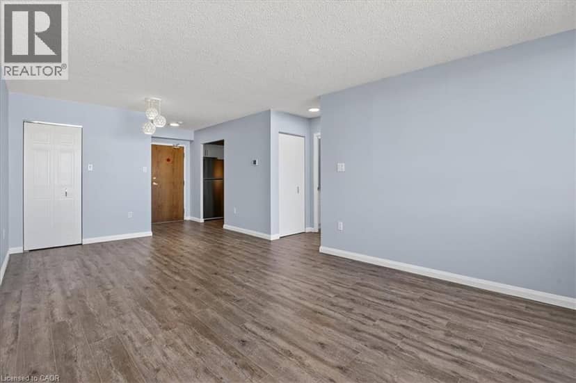 3227 KING Street E Unit# 506 — photo 20 of 40