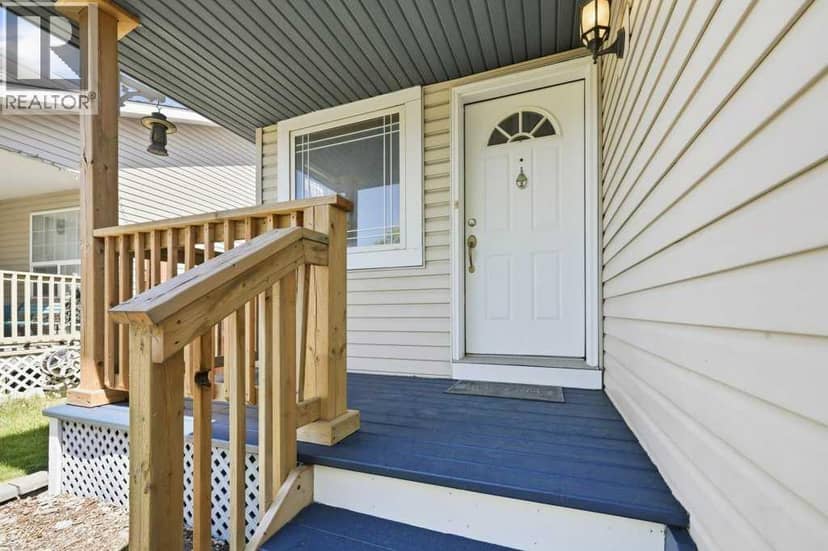 12705 Coventry Hills Way, Calgary, photo 2