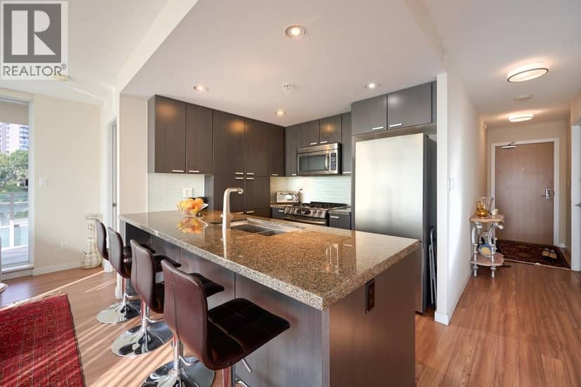 805 2232 DOUGLAS ROAD, Burnaby, photo 3