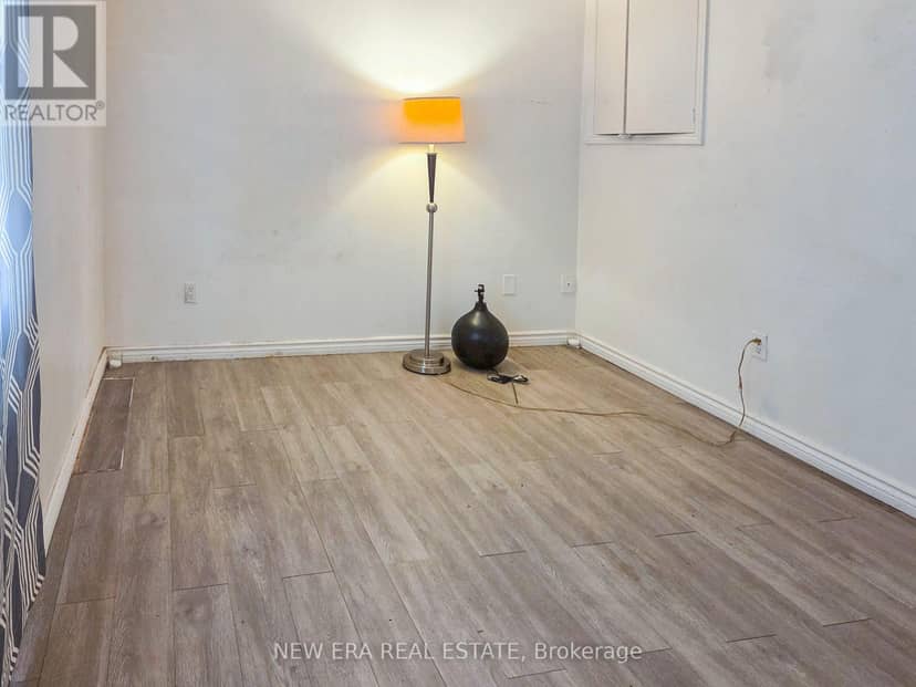 212 Niagara Street — photo 12 of 32