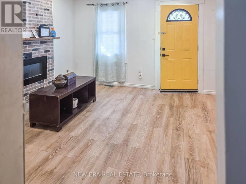 212 Niagara Street — photo 13 of 32
