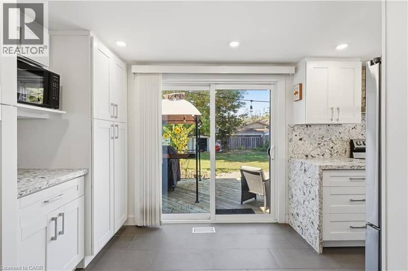658 UPPER WELLINGTON Street — photo 20 of 40
