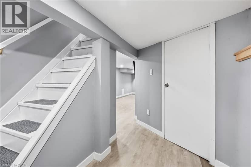 658 UPPER WELLINGTON Street — photo 29 of 40