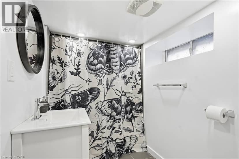658 UPPER WELLINGTON Street — photo 36 of 40