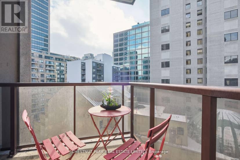 1014 - 85 Bloor Street E — photo 15 of 26