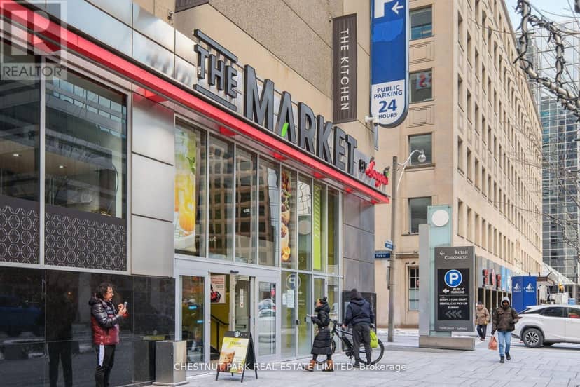 1014 - 85 Bloor Street E — photo 2 of 26