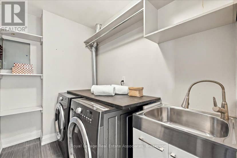 1-4 - 540 Mary Street E — photo 24 of 40