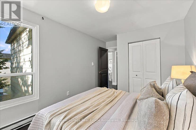 1-4 - 540 Mary Street E — photo 26 of 40