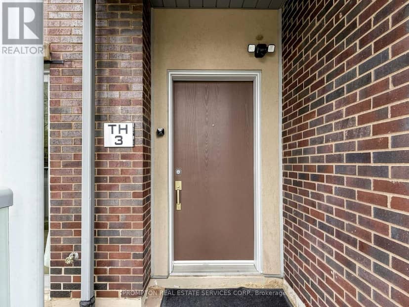 TH3 - 330 Village Green Square, Toronto, photo 5