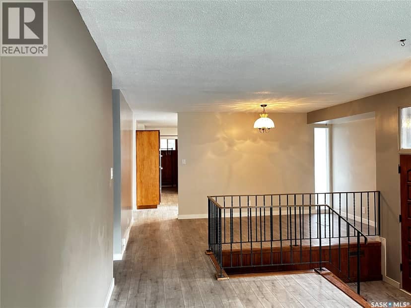 603 3rd AVENUE NW — photo 10 of 31