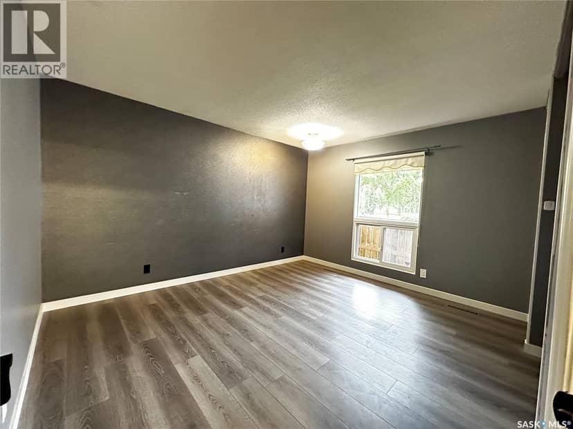 603 3rd AVENUE NW — photo 16 of 31