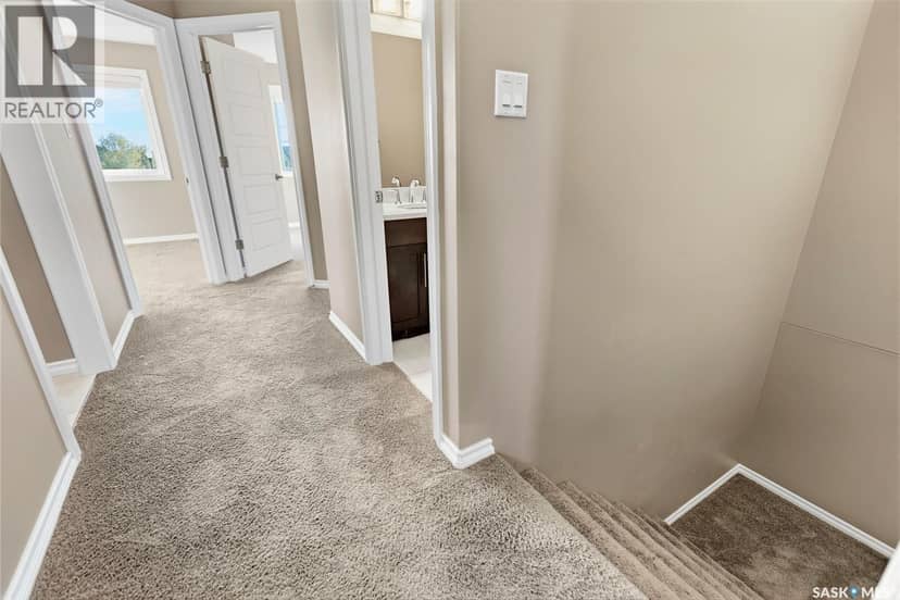 251 4002 Sandhill CRESCENT — photo 24 of 35