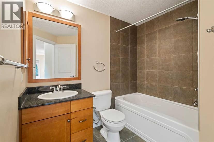 202, 509 21 Avenue SW — photo 15 of 32