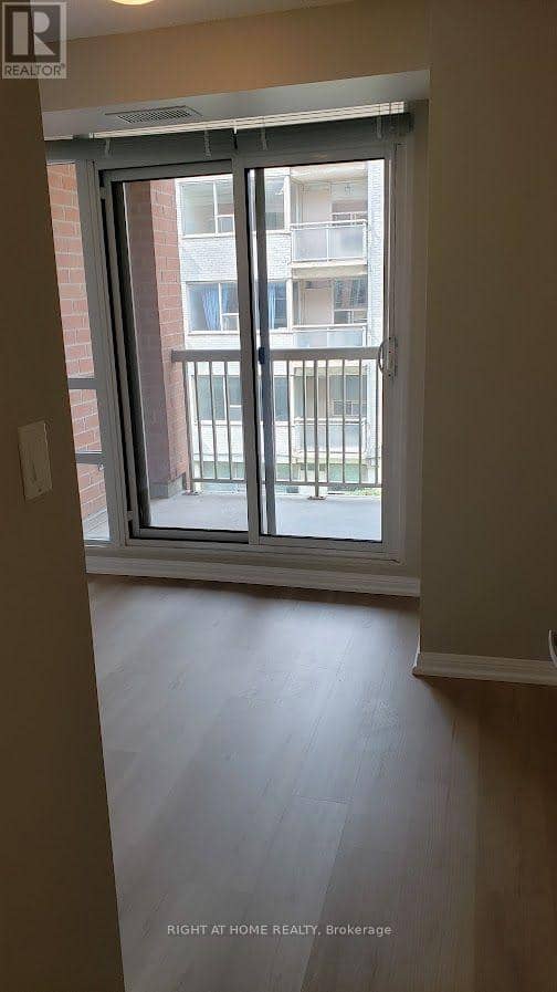 327 - 900 Mount Pleasant Road — photo 11 of 25